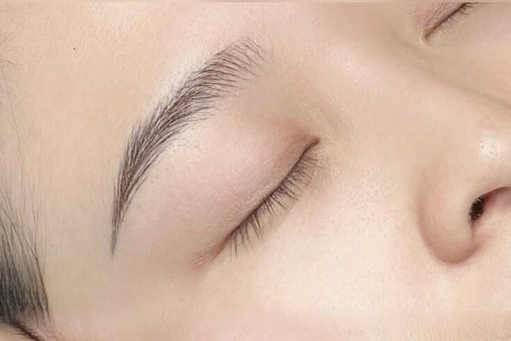 Phun Mày Gẩy Sợi: Xu Hướng Làm Đẹp Tự Nhiên Được Yêu Thích 7 Phun may gay soi Ms Hani 1 edited