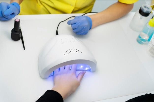 Tác Hại Của Nghề Nail: Những Rủi Ro Tiềm Ẩn Cần Biết 14 Tac hai cua nghe nail Ms Hani 5