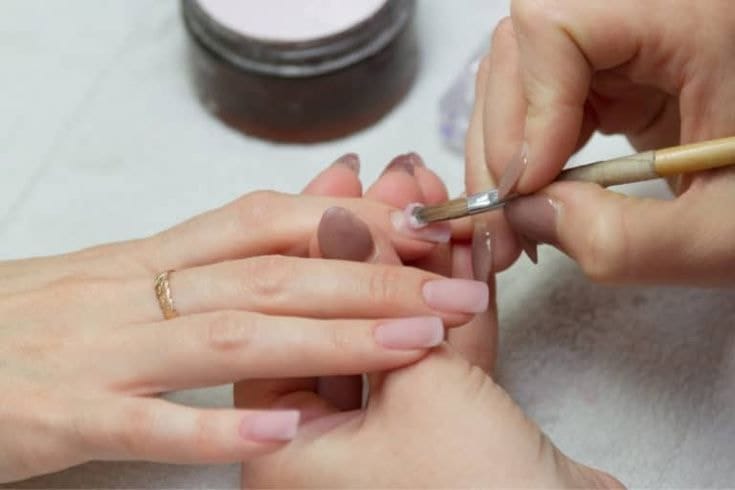 Tác Hại Của Nghề Nail: Những Rủi Ro Tiềm Ẩn Cần Biết 9 Tac hai cua nghe nail Ms Hani