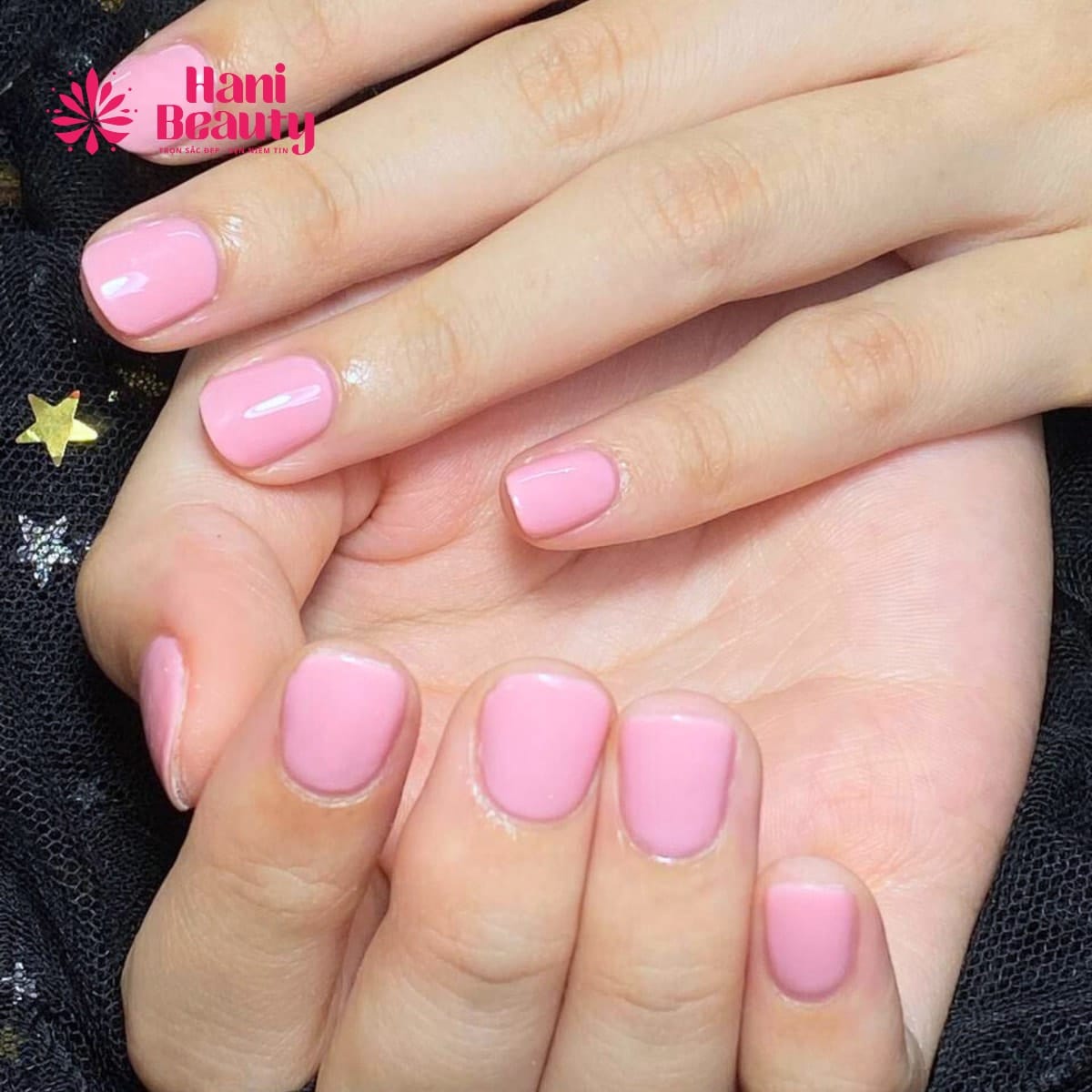 Làm Nail Ở Mỹ Lương Bao Nhiêu? Mức Thu Nhập Nghề Nail Tại Mỹ 2025 7 lam nail o my luong bao nhieu Ms Hani 1