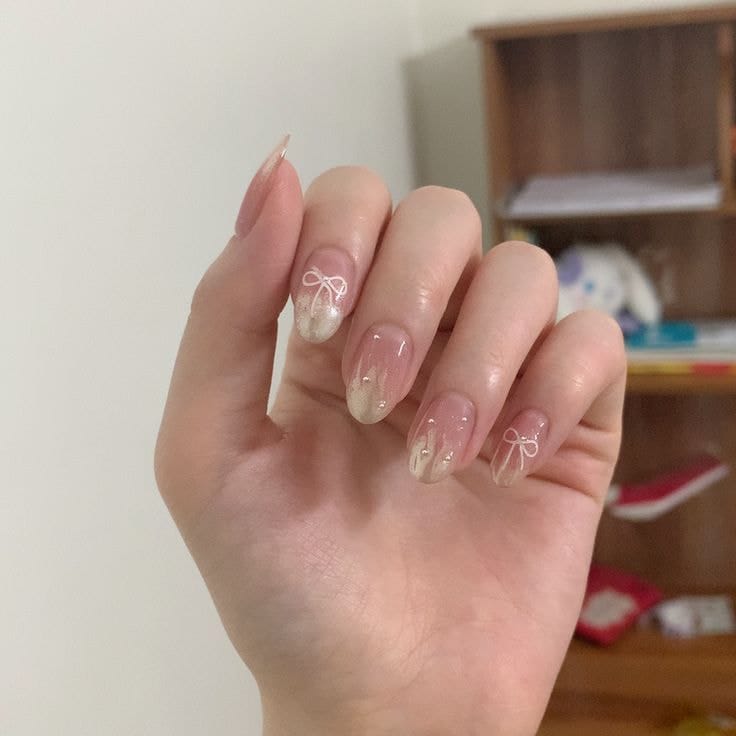 Thuận Tay Trái Có Học Nail Được Không? Chia Sẻ Kinh Nghiệm Thực Tế 8 Thuan tay trai co hoc nail duoc khong Ms Hani 2