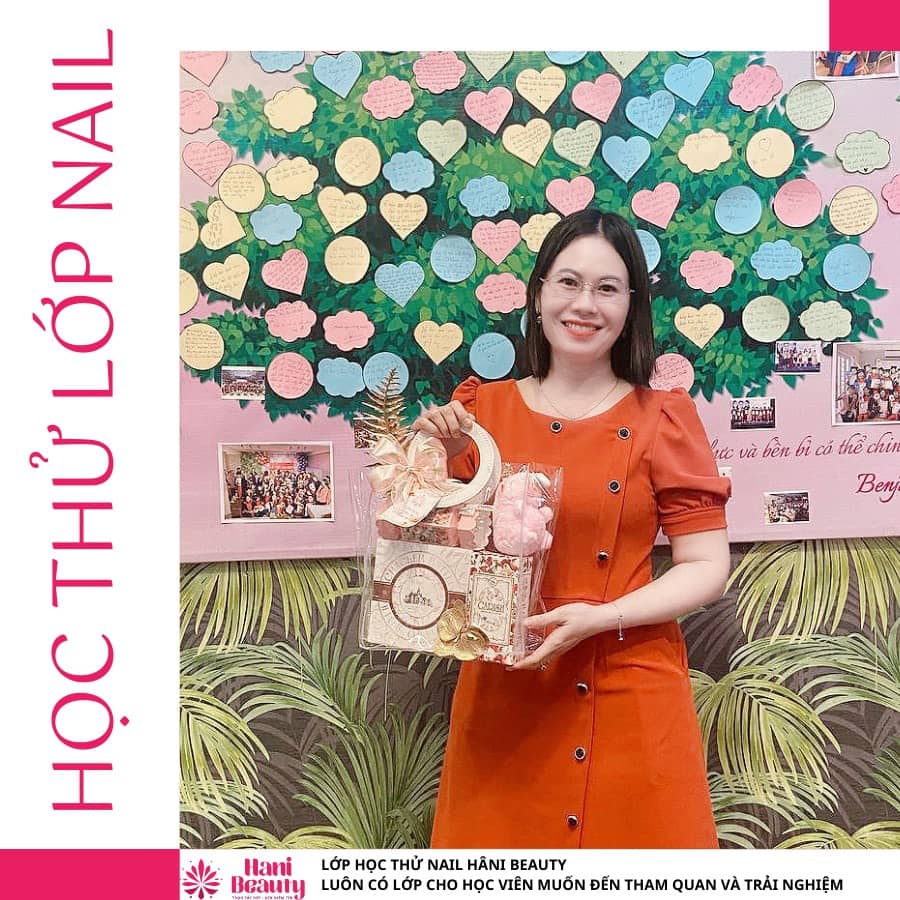 Khóa học nail uy tín chuyên nghiệp 2025 – Giá ưu đãi, hỗ trợ mở tiệm