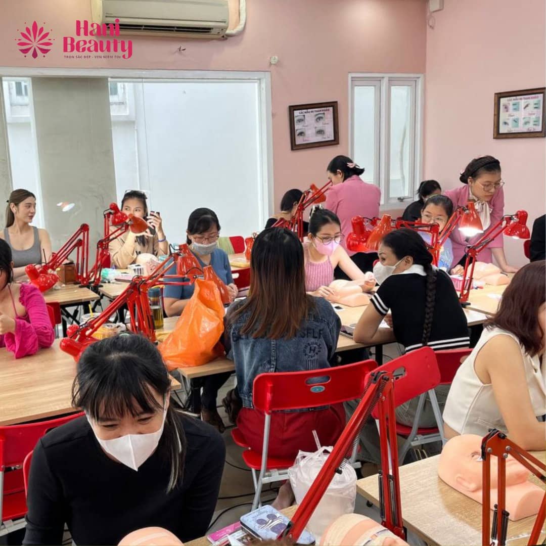 Khám Phá Học Nối Mi Giá Bao Nhiêu 2025 – Chương Trình Chuyên Nghiệp, Học Phí Hợp Lý