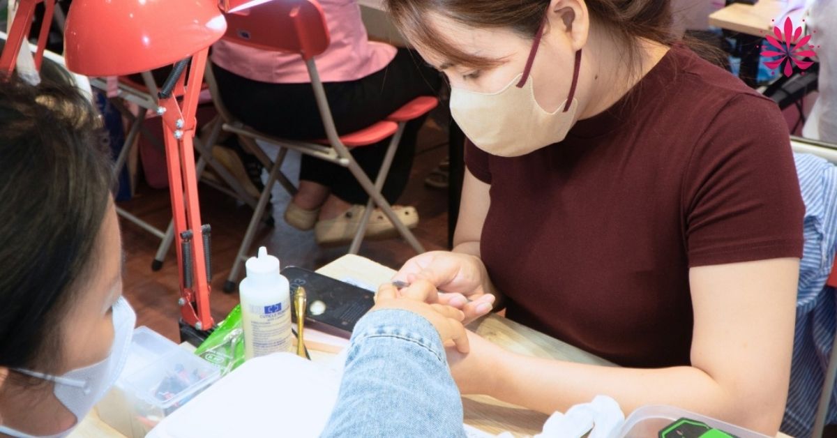 Học Nail Ca Tối – 4 Lợi Ích Thiết Thực Ai Cũng Nên Biết 10 Học Nail ca tối giúp anh chị em dễ quản lý thời gian