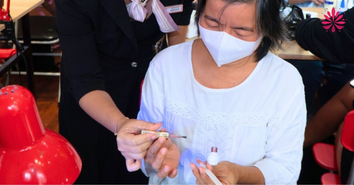 Học Nail Ca Tối – 4 Lợi Ích Thiết Thực Ai Cũng Nên Biết 12 Học nghề buổi tối vẫn đảm bảo vững tay nghề vì được thực hành liên tục