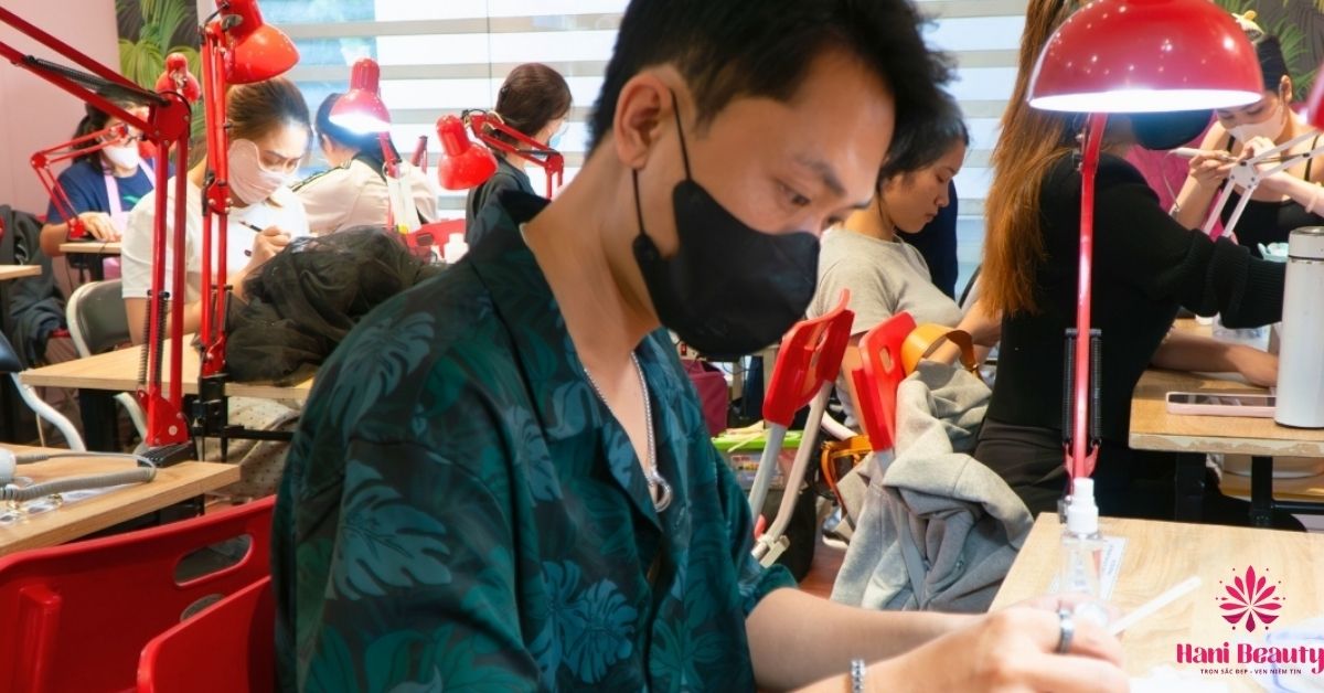 Học Nail Chuyên Nghiệp Khai Giảng Thứ 3 – 6 Hàng Tuần, Đến Ngay! 13 Hani Academy có lộ trình đào tạo nghề Nail rõ ràng