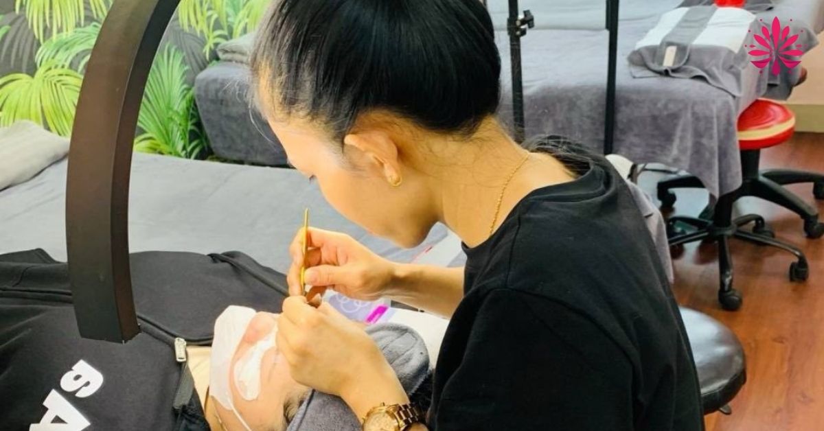 Học Nối Mi Ở TPHCM Cho Người Mới Từ 25 Đến 30 Ngày Ra Nghề 11 Khi học nghề anh chị em cần có thái độ nghiêm túc