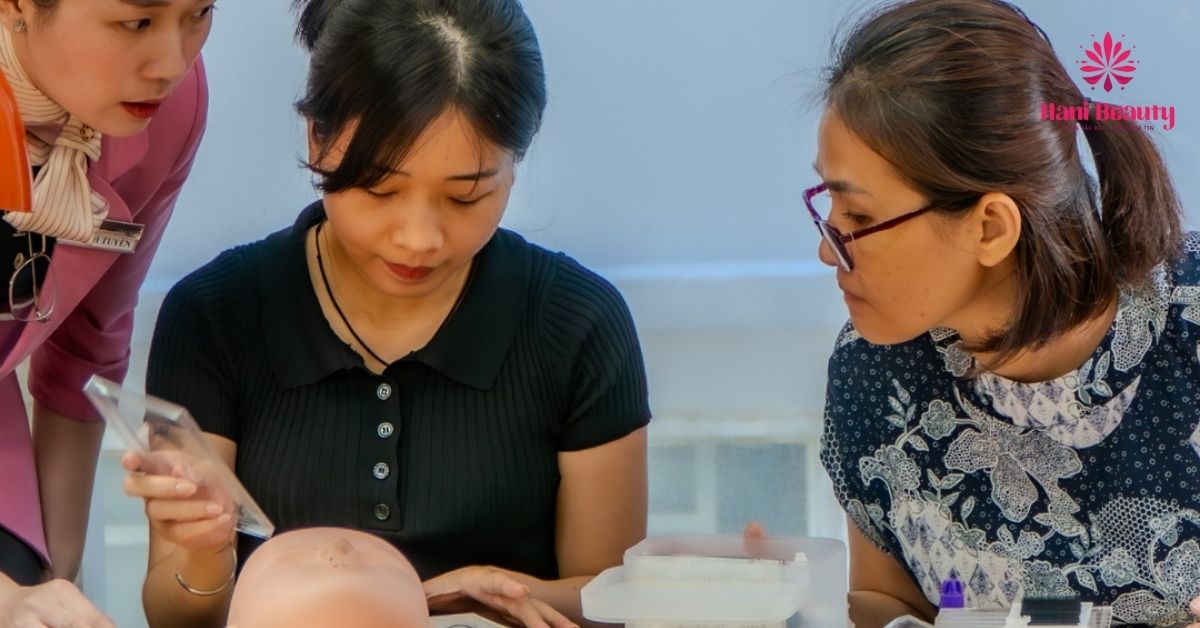 Khóa Học Nối Mi Uy Tín Ca Sáng Ra Nghề Chỉ Từ 7 Đến 10 Ngày 12 Trung tâm xây dựng lộ trình đào tạo nghề rõ ràng, bài bản