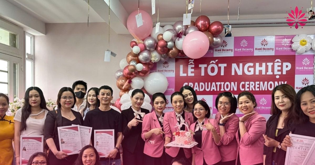 Khóa Học Nối Mi Uy Tín Chi Phí Bao Nhiêu? Chỉ 7 Triệu Bao Ra Nghề 14 Trung tâm đã giúp cho hơn 13.000 học viên tốt nghiệp và làm nghề thành công