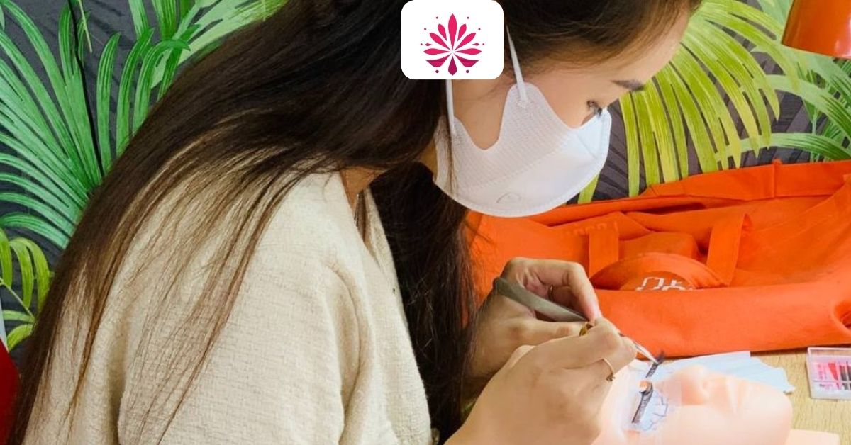Khóa Học Nối Mi Uy Tín Khóa 2 Tháng Chỉ Với 7 Triệu Đồng 14 Mỗi học viên có thời gian rèn luyện nhanh – chậm khác nhau