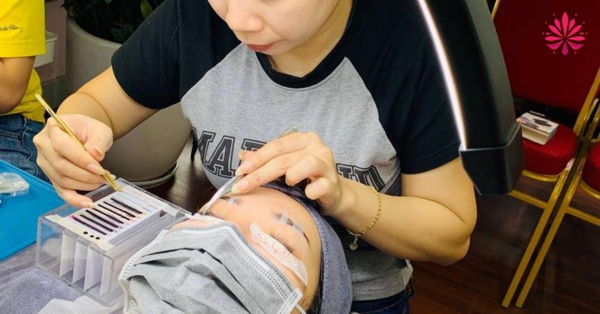 Học Nối Mi Cấp Tốc Ca Sáng Chỉ Với 5 Ngày Vẫn Có Thể Ra Nghề 14 Tay nghề giỏi không bao giờ lo thiếu việc làm