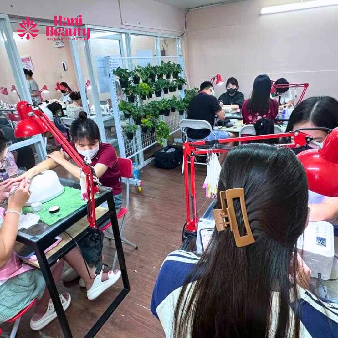 Học Nail Căn Bản Chuyên Nghiệp – Lộ Trình 6–8 Tuần, Ra Nghề Chắc Chắn 12 Học nail căn bản chuyên nghiệp