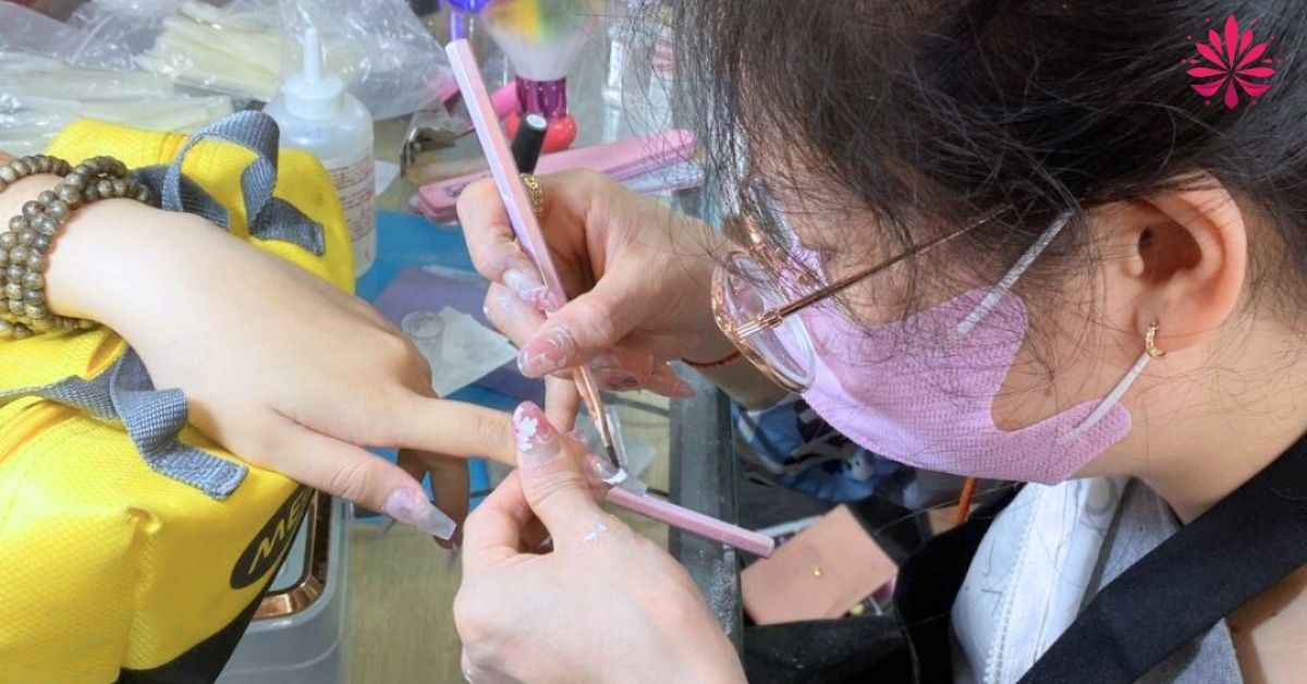 Khóa học nail chuyên nghiệp